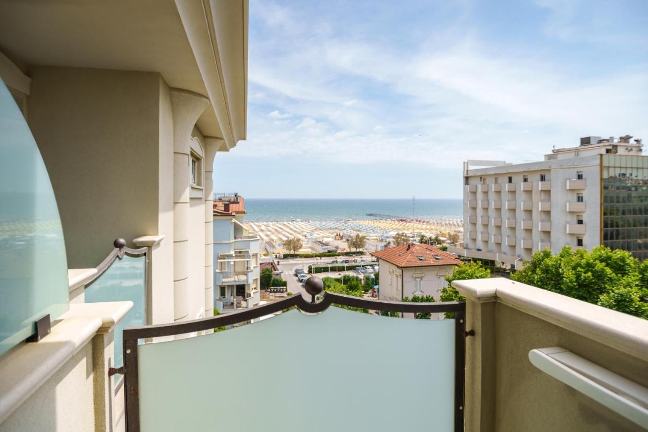 Hotel Rex Римини Екстериор снимка