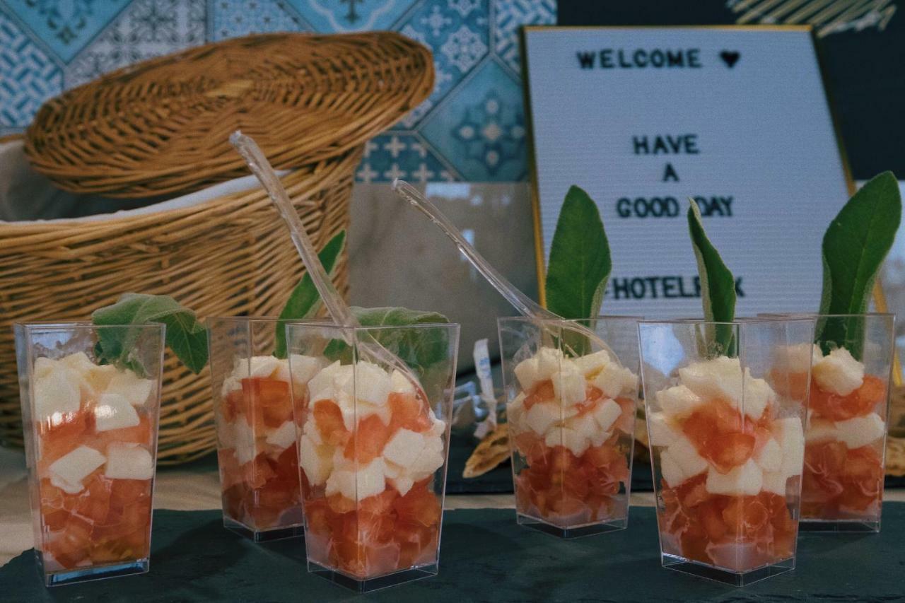Hotel Rex Римини Екстериор снимка